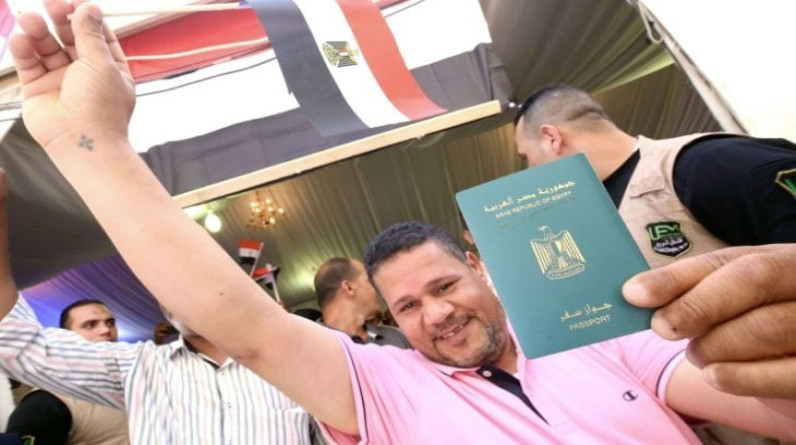 التايمز: مصر تقدم تنزيلات على سعر جوازها للأجانب